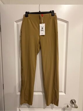Women’s Wilson Fairway Pants in Khaki - size L